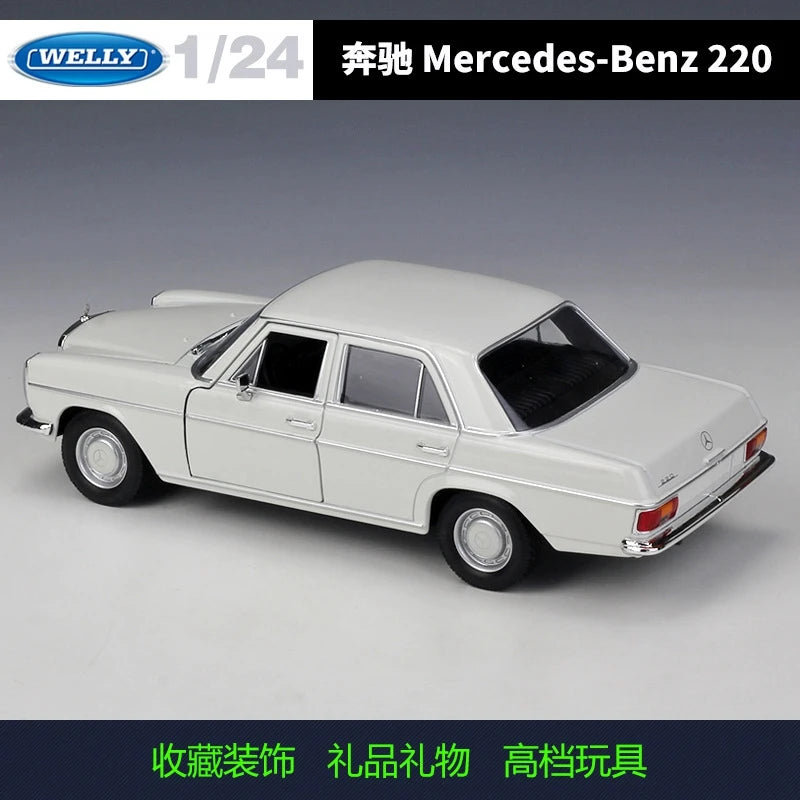 1:24 Mercedes-Benz 230SL