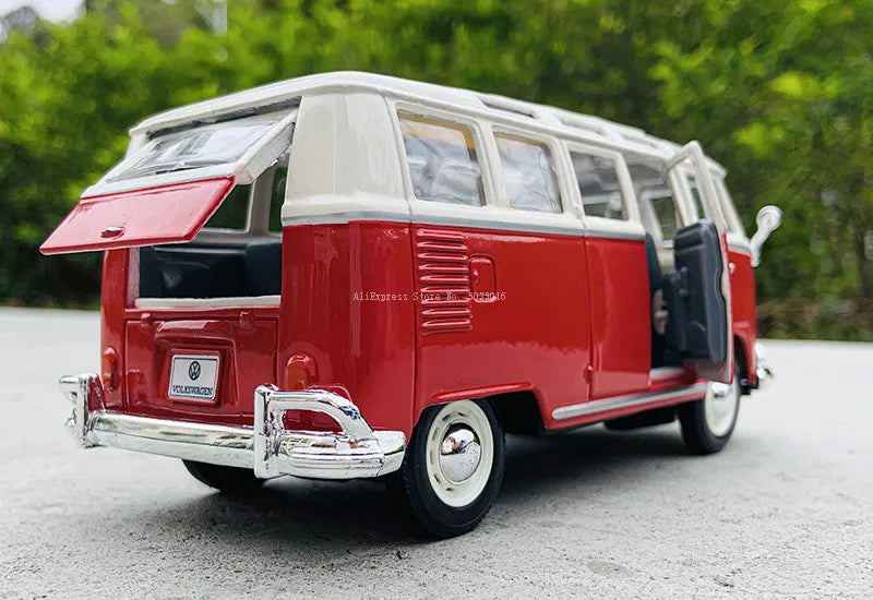 1:25 Volkswagen VAN SAMBA