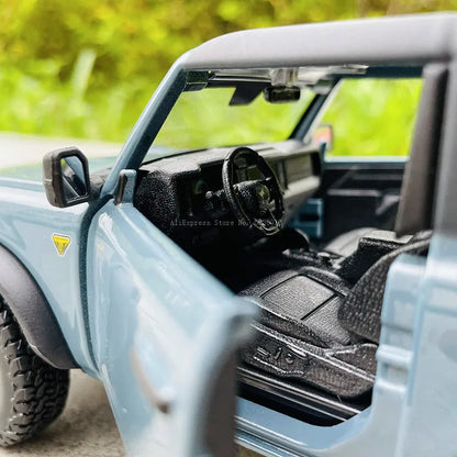 1:24 Ford Bronco Badlands 2021