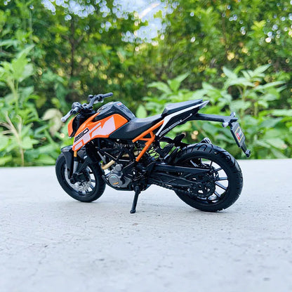 1:18 250 KTM Duke Factory Edition