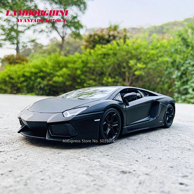 1:24 Lamborghini Aventador LP700-4