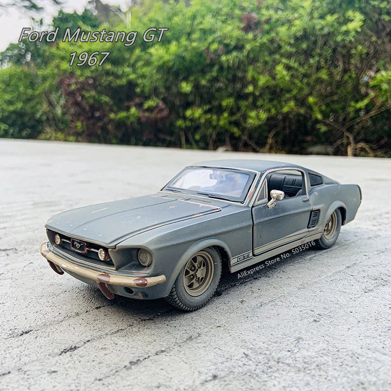 1:24 Old 1967 Ford Mustang GT