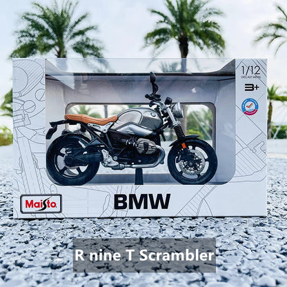 1:12  KTM 1290 Super Duke R Kawasaki Suzuki
