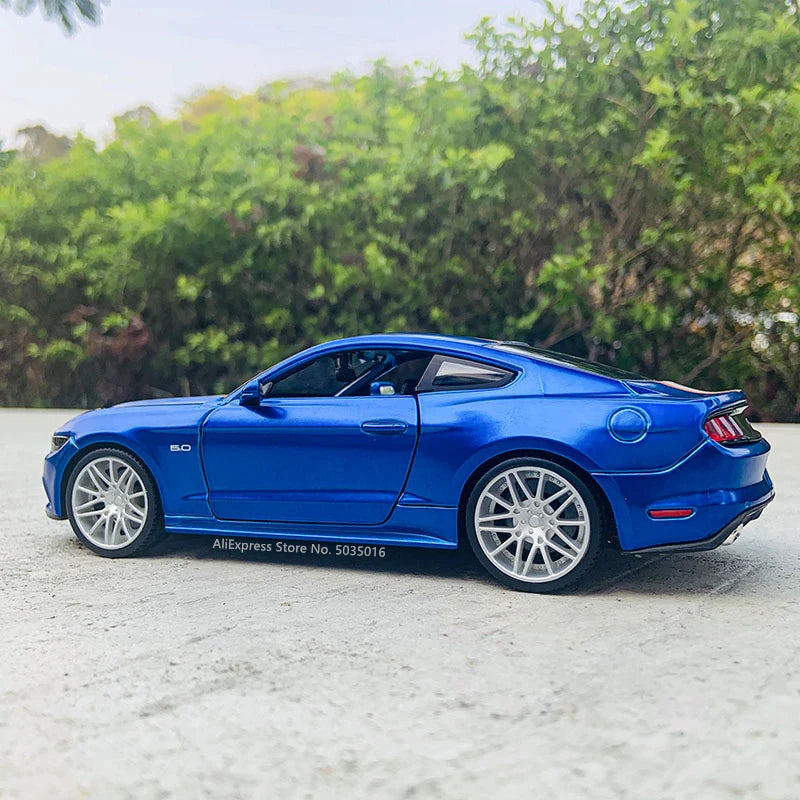 1:24 Ford Mustang-GT