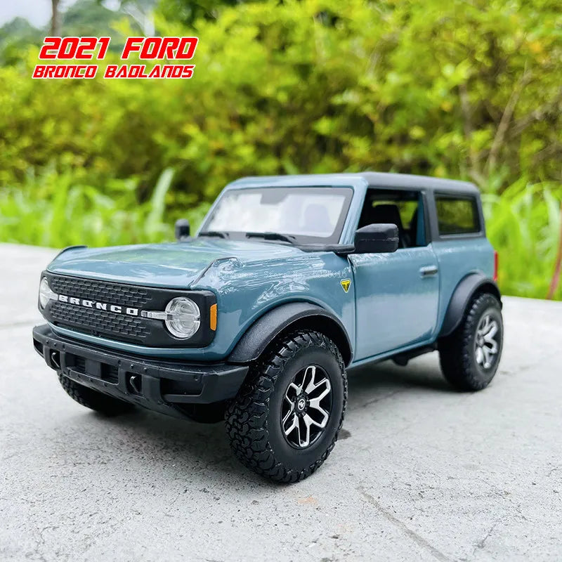 1:24 Ford Bronco Badlands 2021
