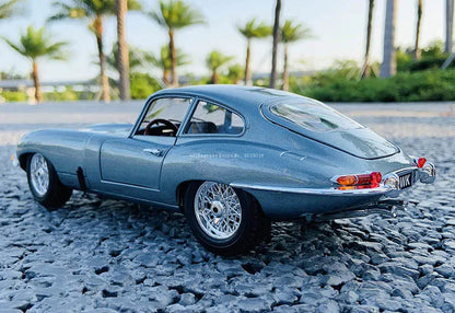 1:18 Jaguar E-type Coupe