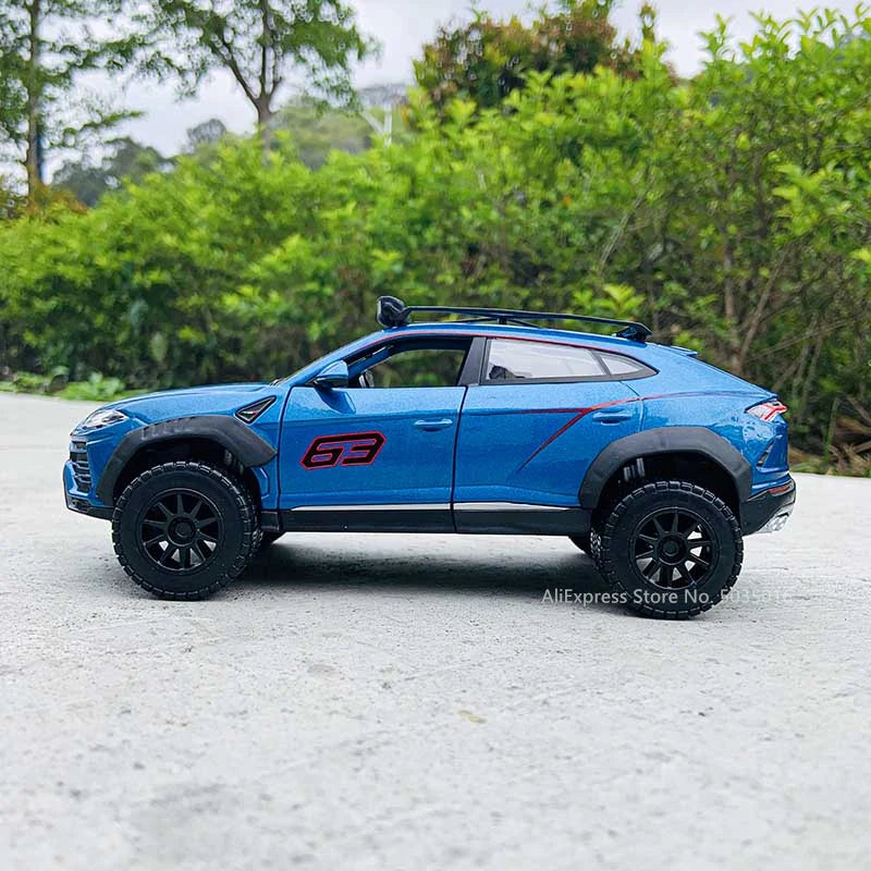 1:24 Lamborghini URUS