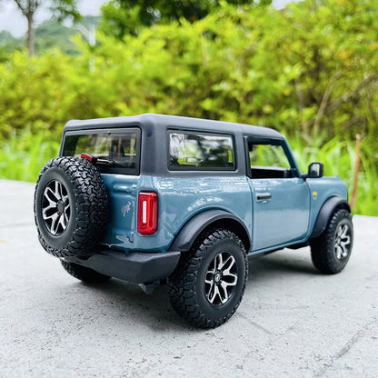 1:24 Ford Bronco Badlands 2021