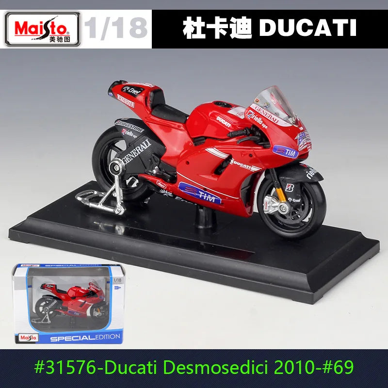 1:18 Yamaha 2018 Champion 46