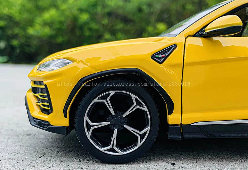 1:24 Lamborghini URUS