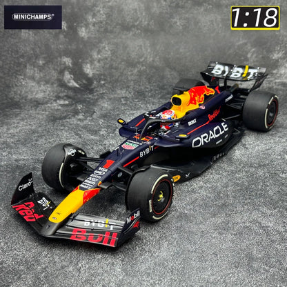 1:18 F1 RED BULL RB20 2024