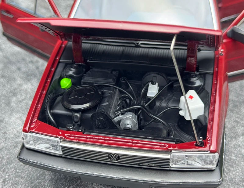 1:18 Volkswagen1983 Santana B2