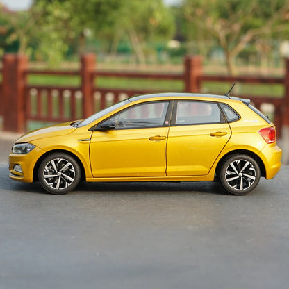 1:18 Volkswagen POLO Plus