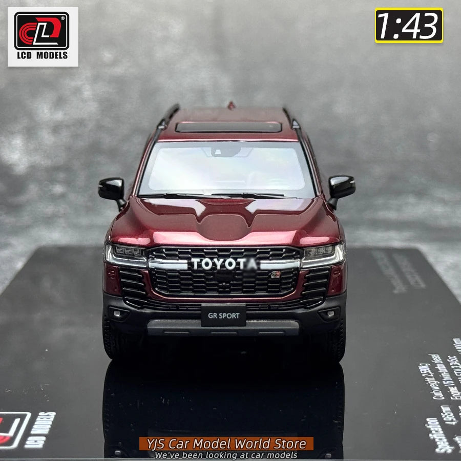 1:43  Toyota Land Cruiser LC300