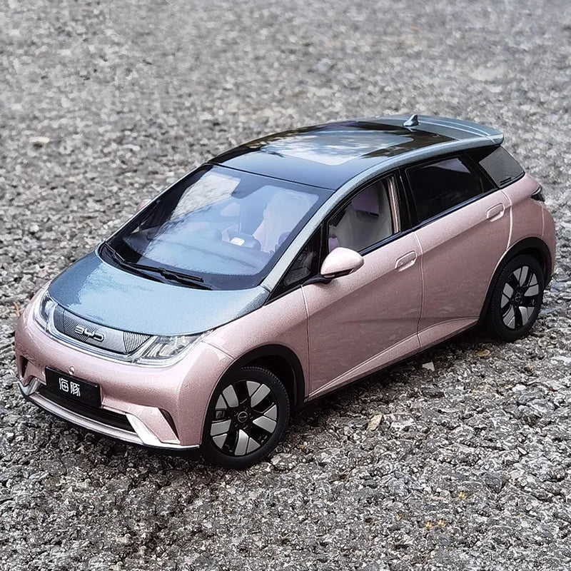 1:18 BYD Dolphin