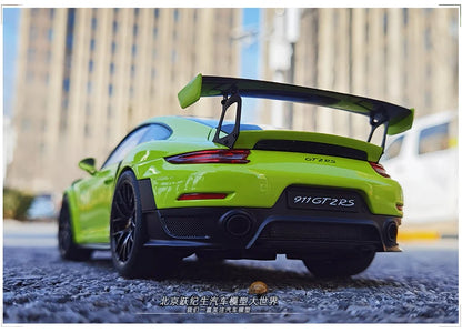 1:18 Porsche 911 (911.2) GT2 RS