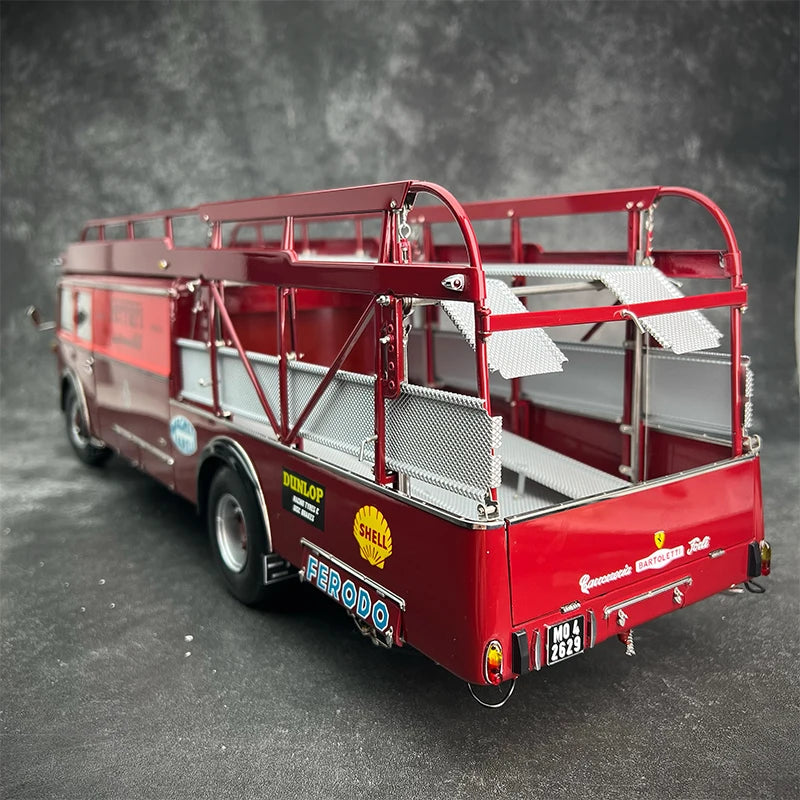 1:18 Ferrari Renntransporter Typ Fiat 642 RN2 Bartoletti 1957