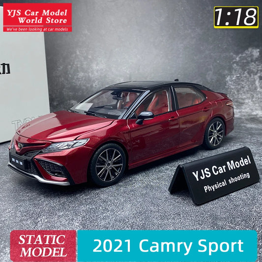 1:18 Toyota Camry 2021