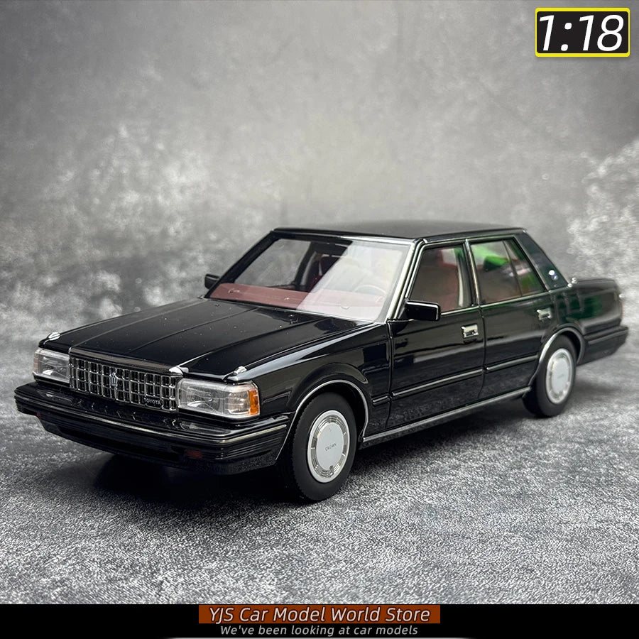 1:18 Toyota Crown MS122