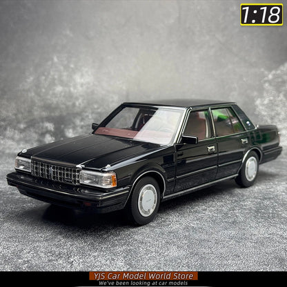 1:18 Toyota Crown MS122