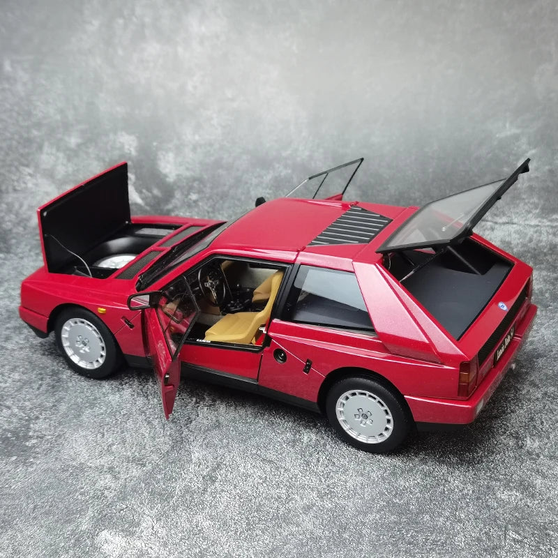 1:18  Lancia Delta S4 1985