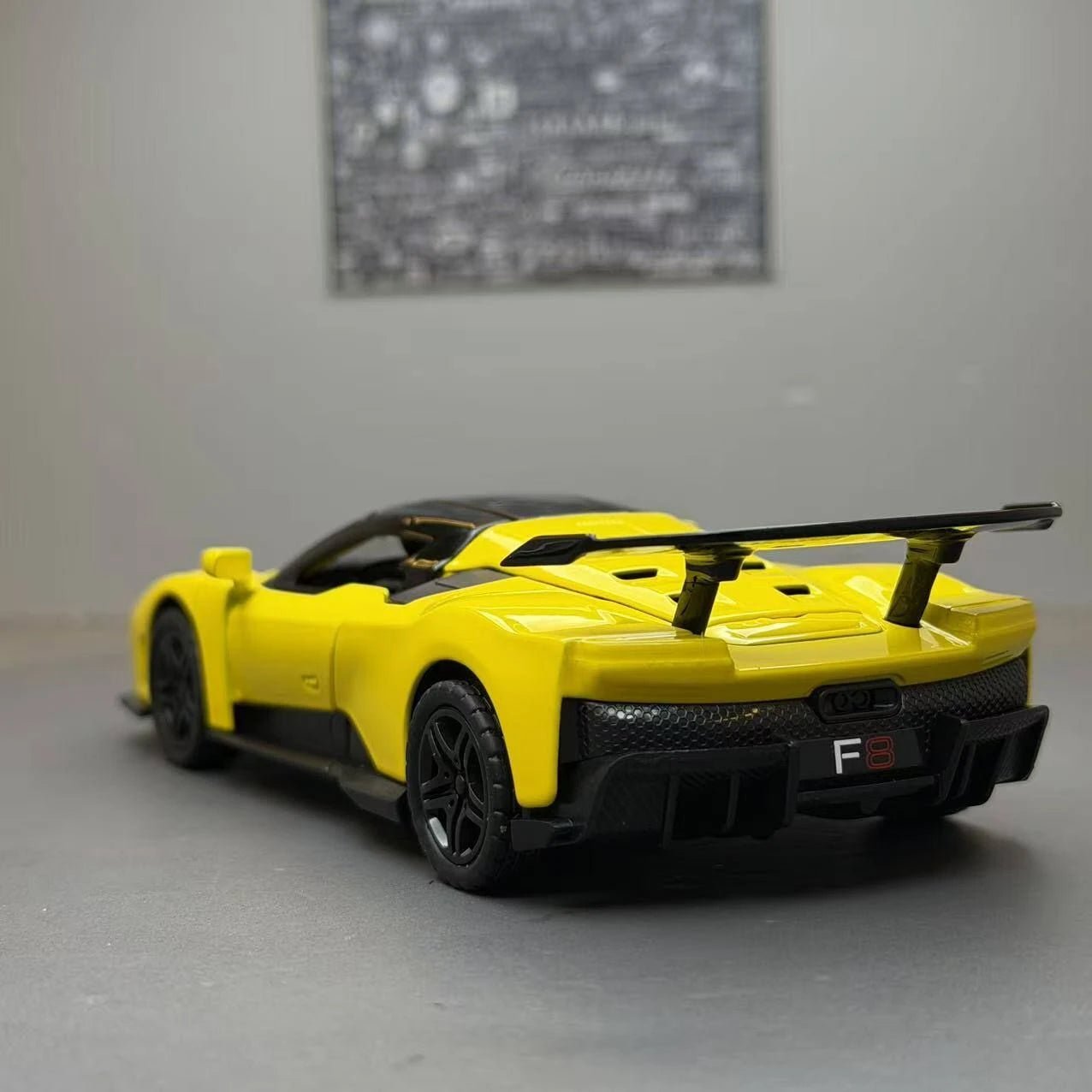 1:32 Ferrari F80