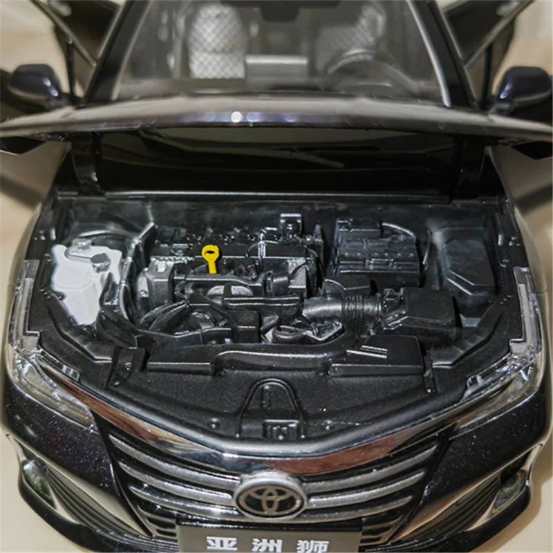 1:18 TOYOTA ALLION 2021