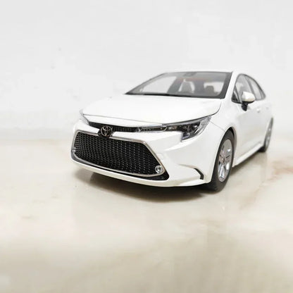 1:18 TOYOTA LEWIN 2022