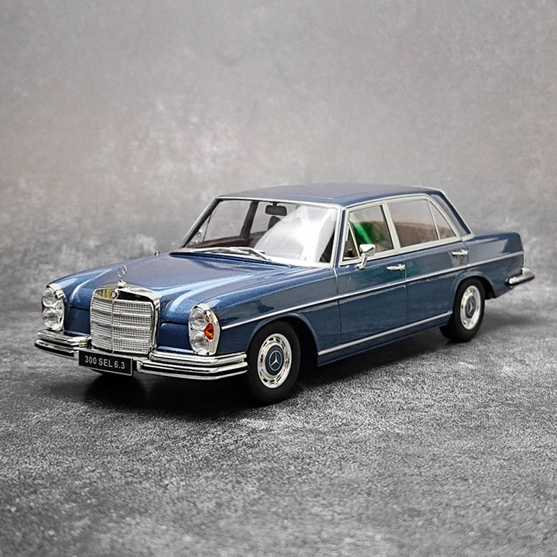 1:18 Mercedes-Benz 300 SEL