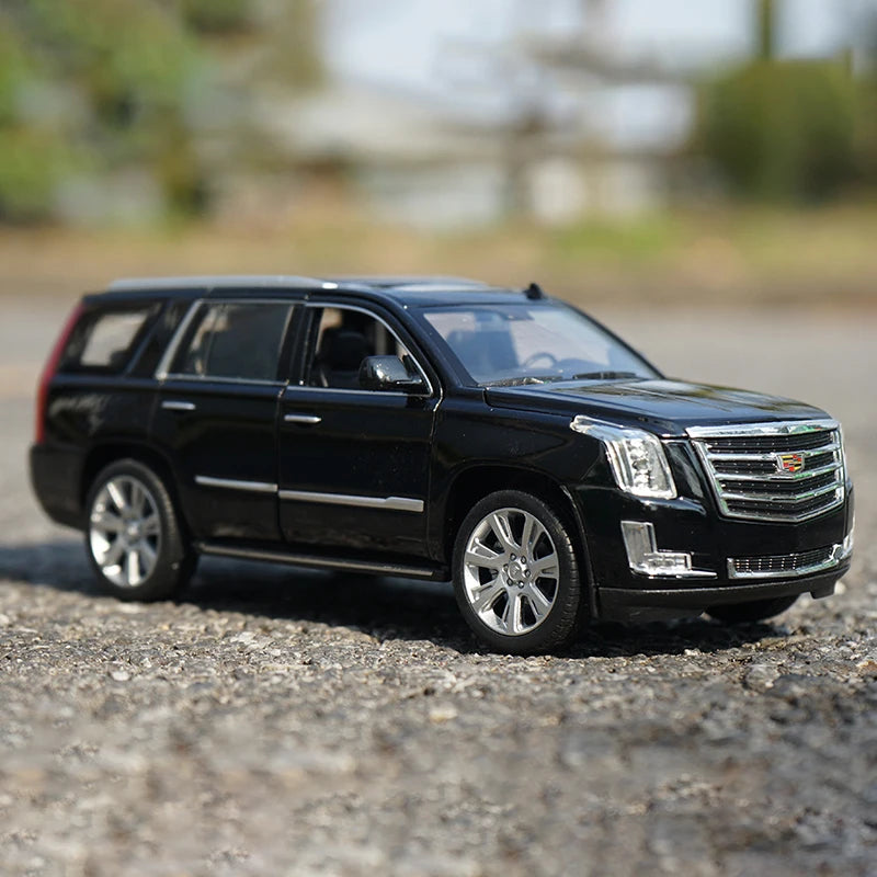 1:27 Cadillac Escalade 2017