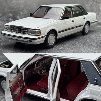 1:18 Toyota Crown MS122