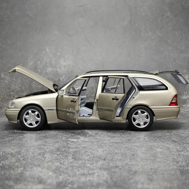 1:18 Mercedes-Benz C220 T-Model