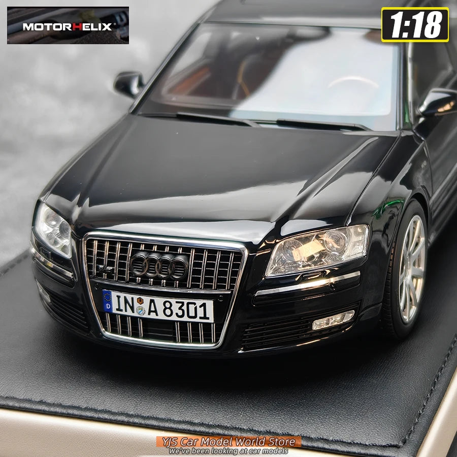 1:18 Audi A8 W12 2008