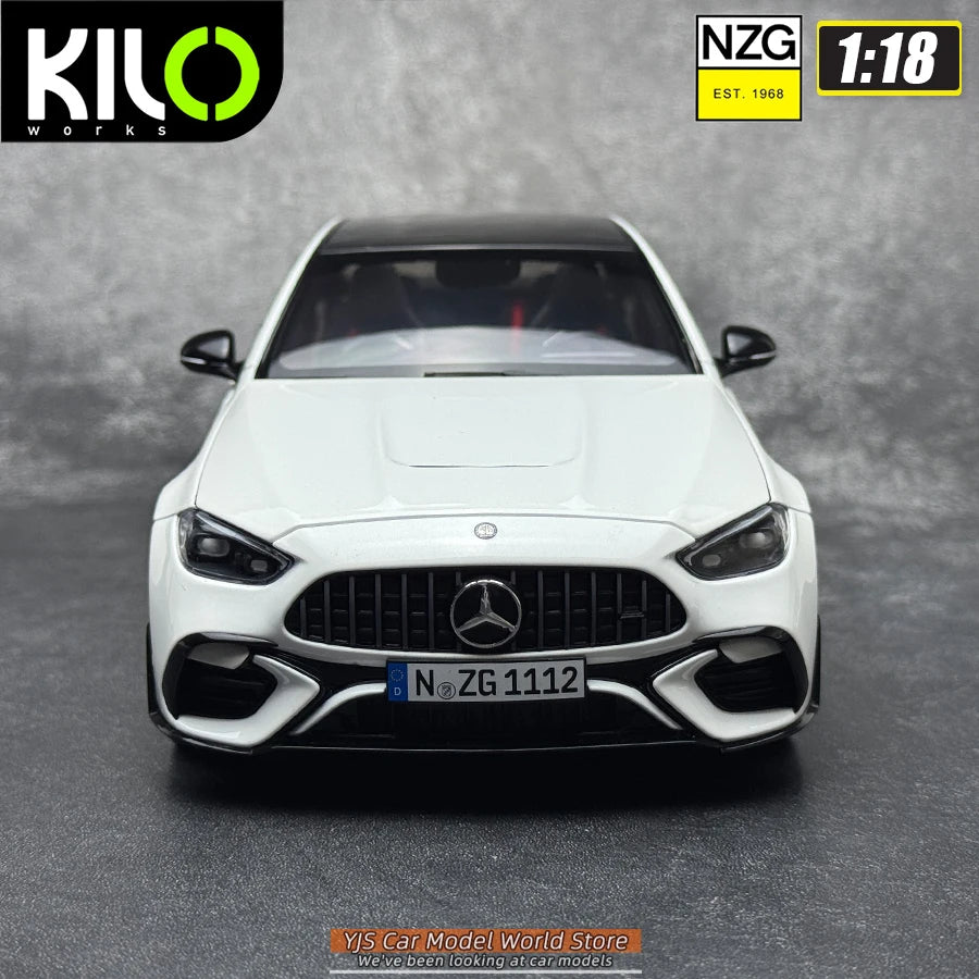 1:18 Mercedes-Benz C63