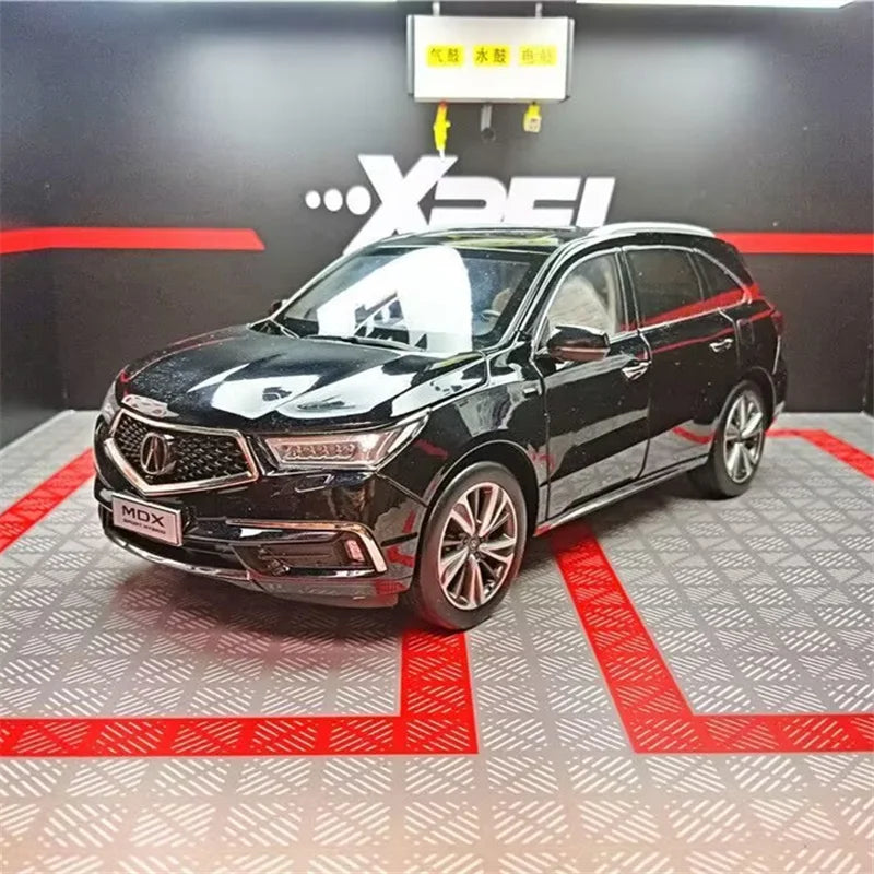 1:18 Acura MDX