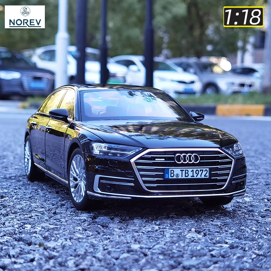 1:18 Audi A8L 2017