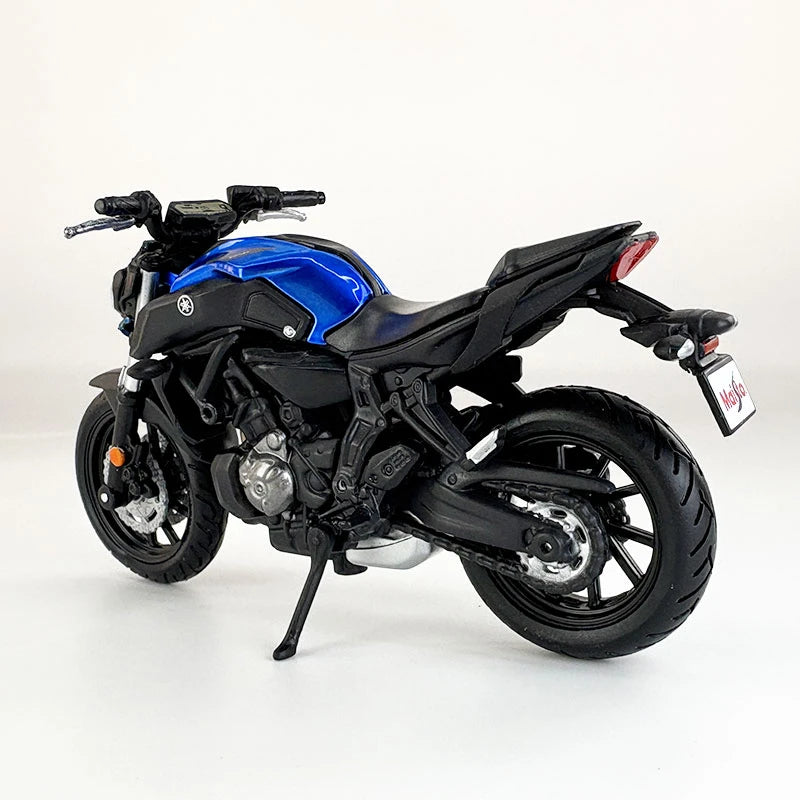 1:18 2018 YAMAHA MT-07