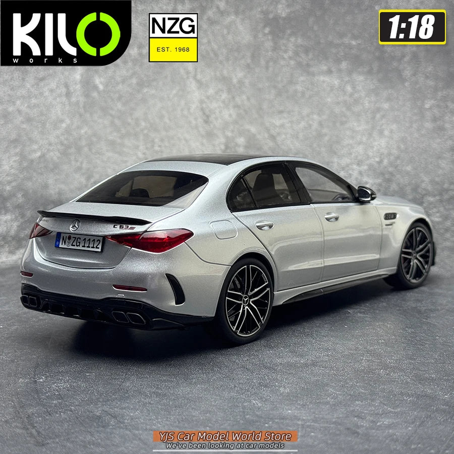 1:18 Mercedes-Benz C63
