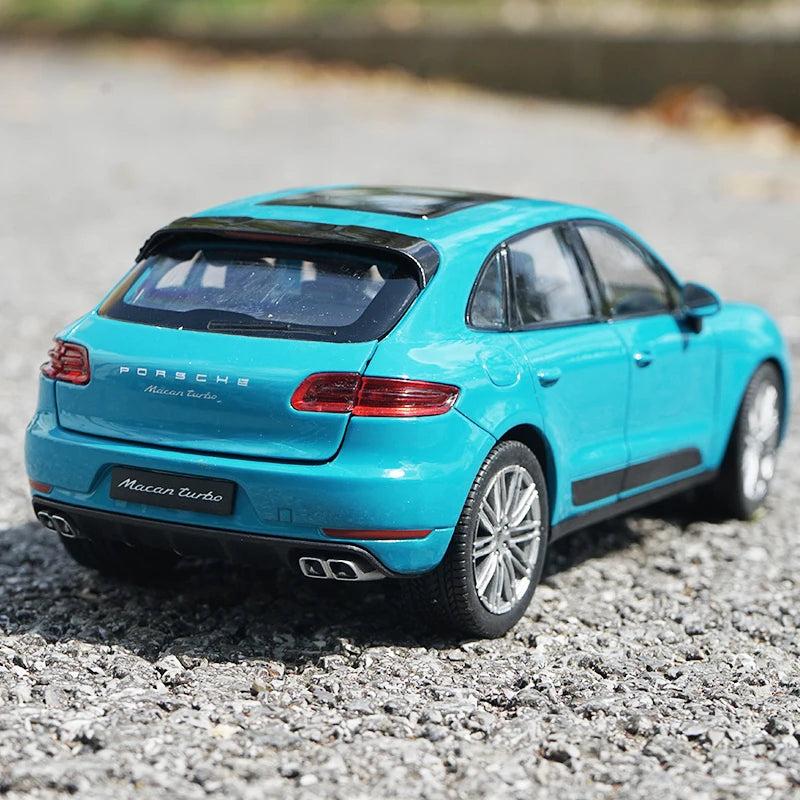 1:24 Porsche Macan