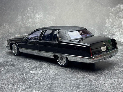 1:18 Cadillac Fleetwood