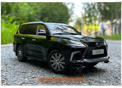 1:18 Lexus LX570