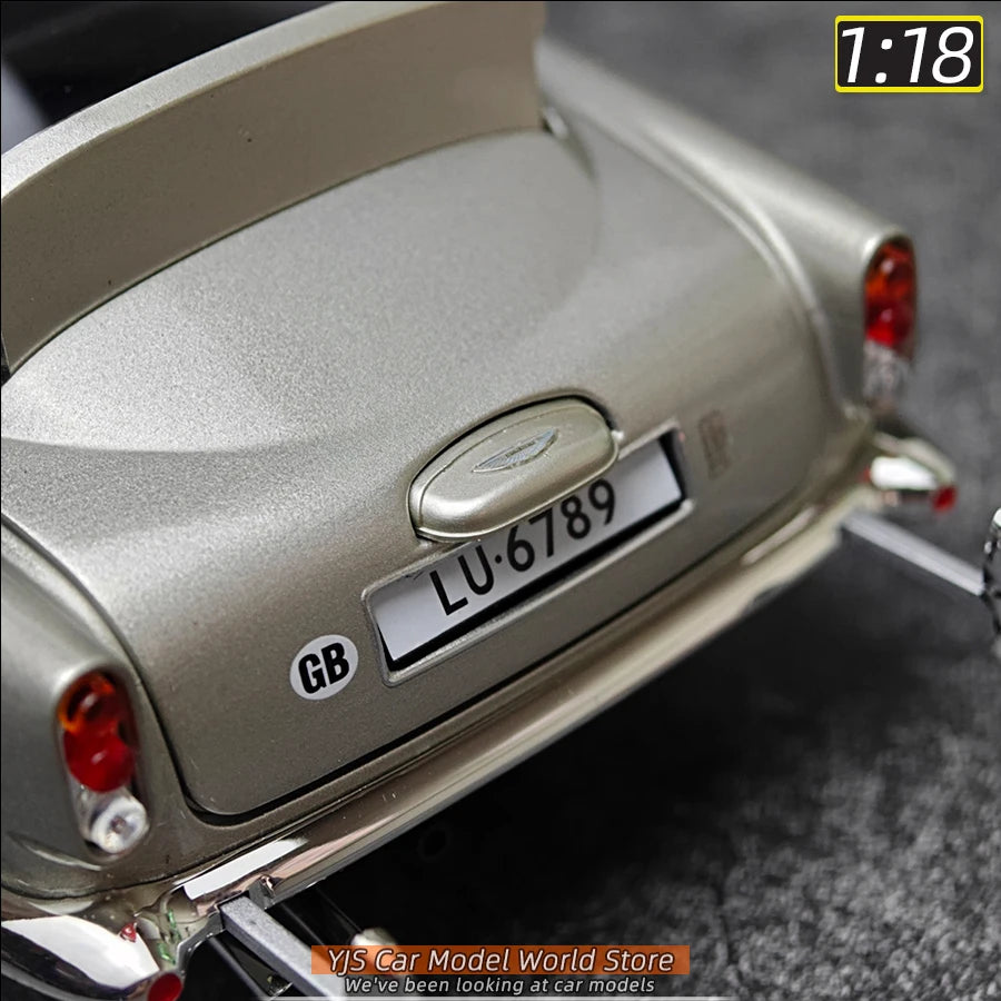 1:18 Aston Martin DB5 007