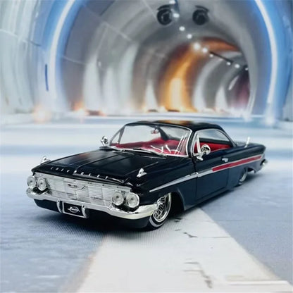 1:24 1961 Impala Classic