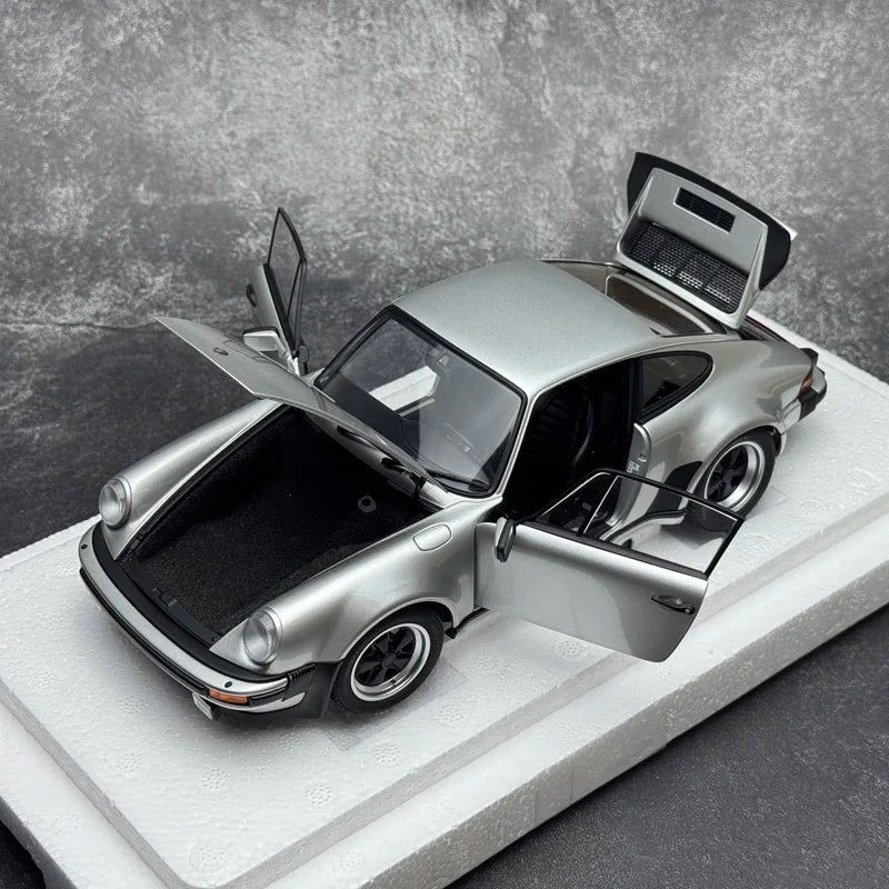 1:18 Porsche 911 (930) Turbo 3.0