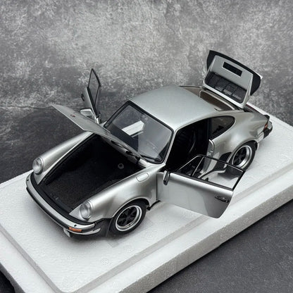 1:18 Porsche 911 Turbo 3.0 (930)