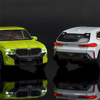1:32 BMW XM