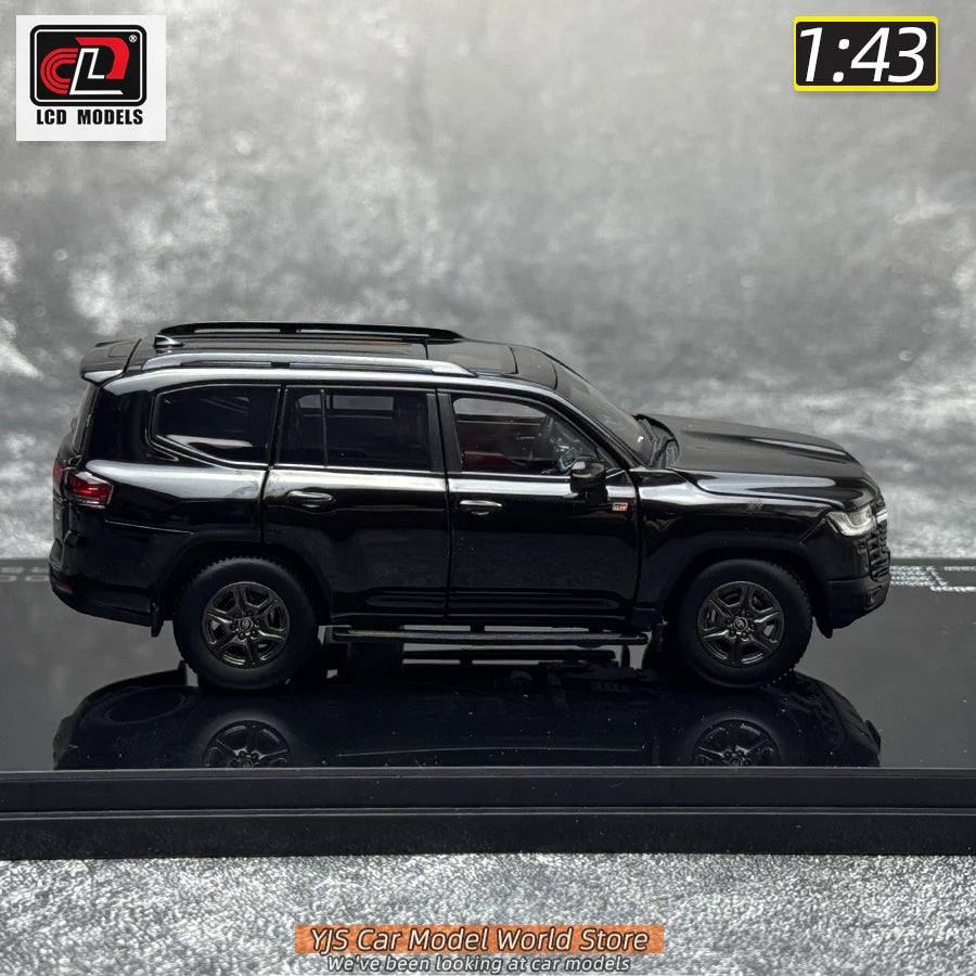 1:43  Toyota Land Cruiser LC300