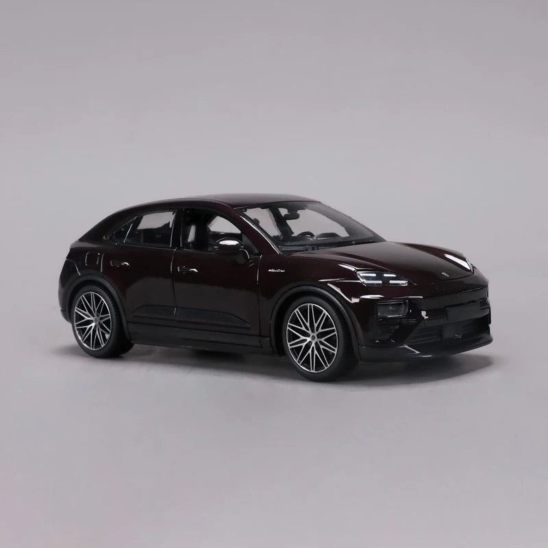 1:24 Porsche Macan 4 EV