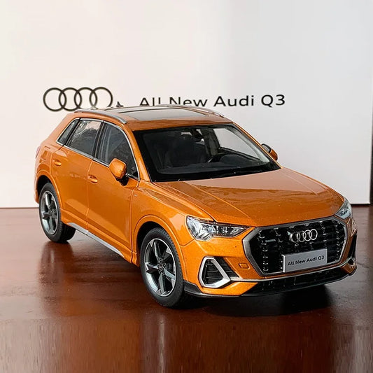 1:18 Audi Q3