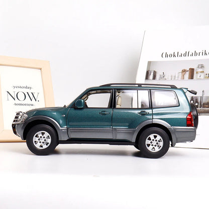 1:18 Mitsubishi Pajero V73